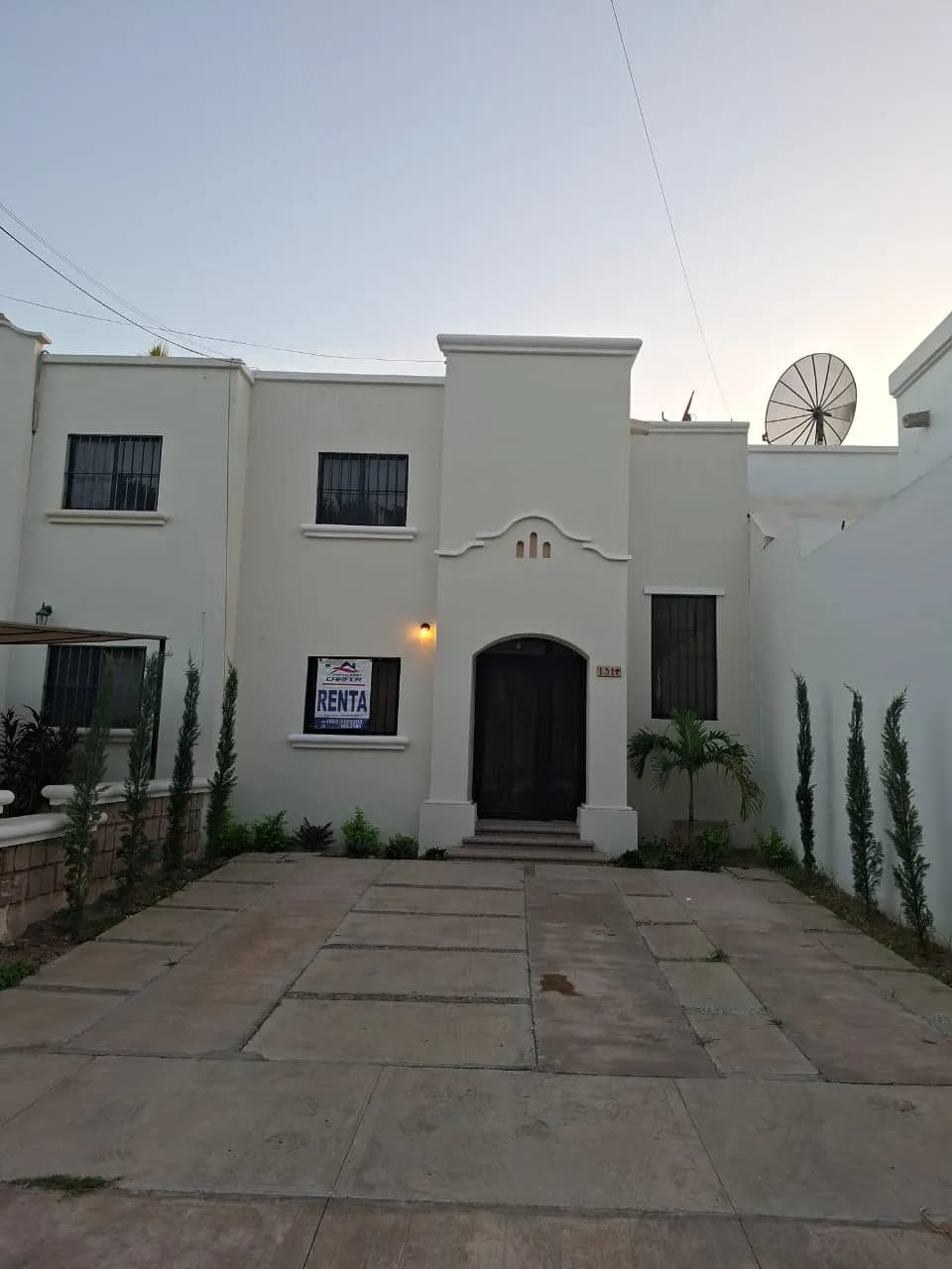 CASA EN RENTA FRACC SCALLY 2 RECAMARAS